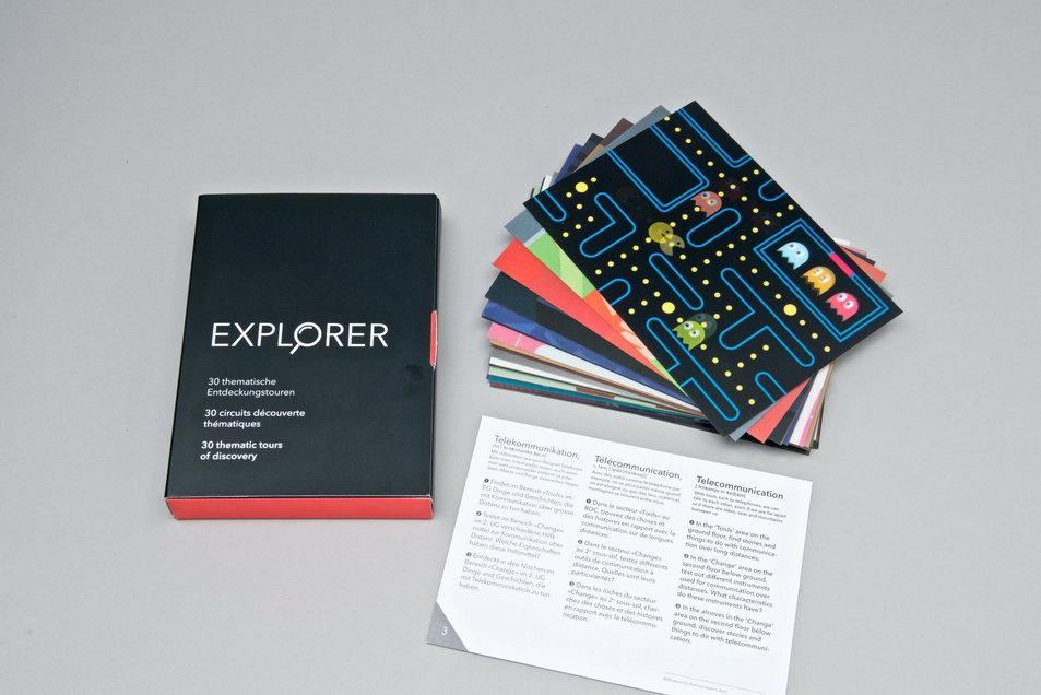Explorer Set Set d'exploration avec des cartes en technique lenticulaire.