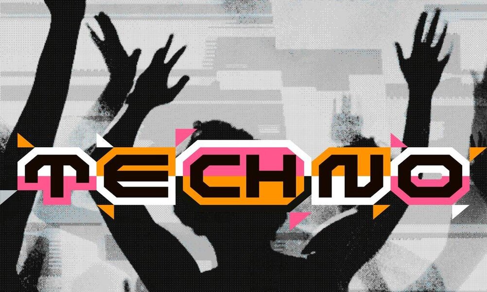 Ein verpixeltes schwarz-weiss Bild mit einer Person, die - die Hände in der Luft - tanzt.  Dahinter sind schemenhaft weitere Menschen und vor allem deren Arme zu sehen. Über dem Bild steht in farbiger Schrift "Techno".